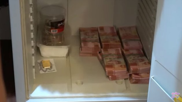 Ada brankas isinya bikin terkejut, 11 potret kamar anak bos skincare Reza Gladys bak di film Disney