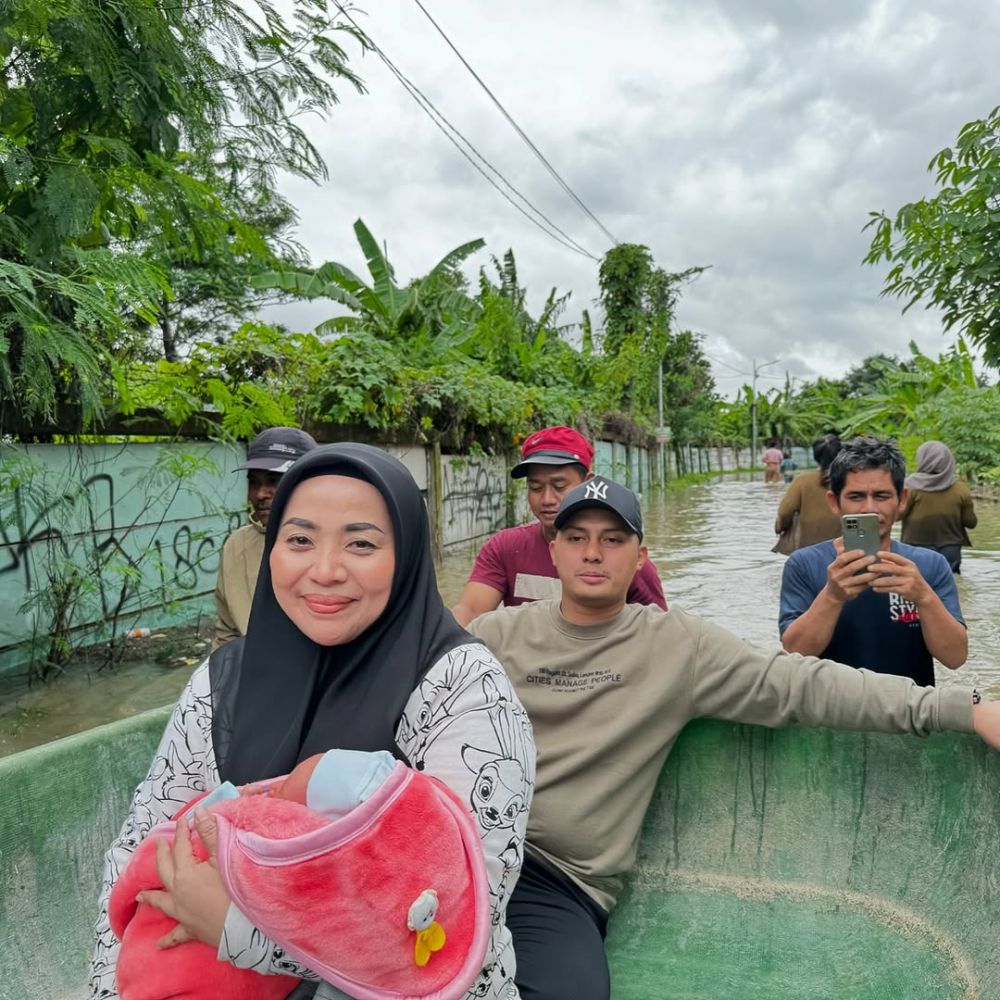 Kini jadi anggota DPRD, ini 9 potret Fadel Islami tinjau banjir didampingi Muzdalifah