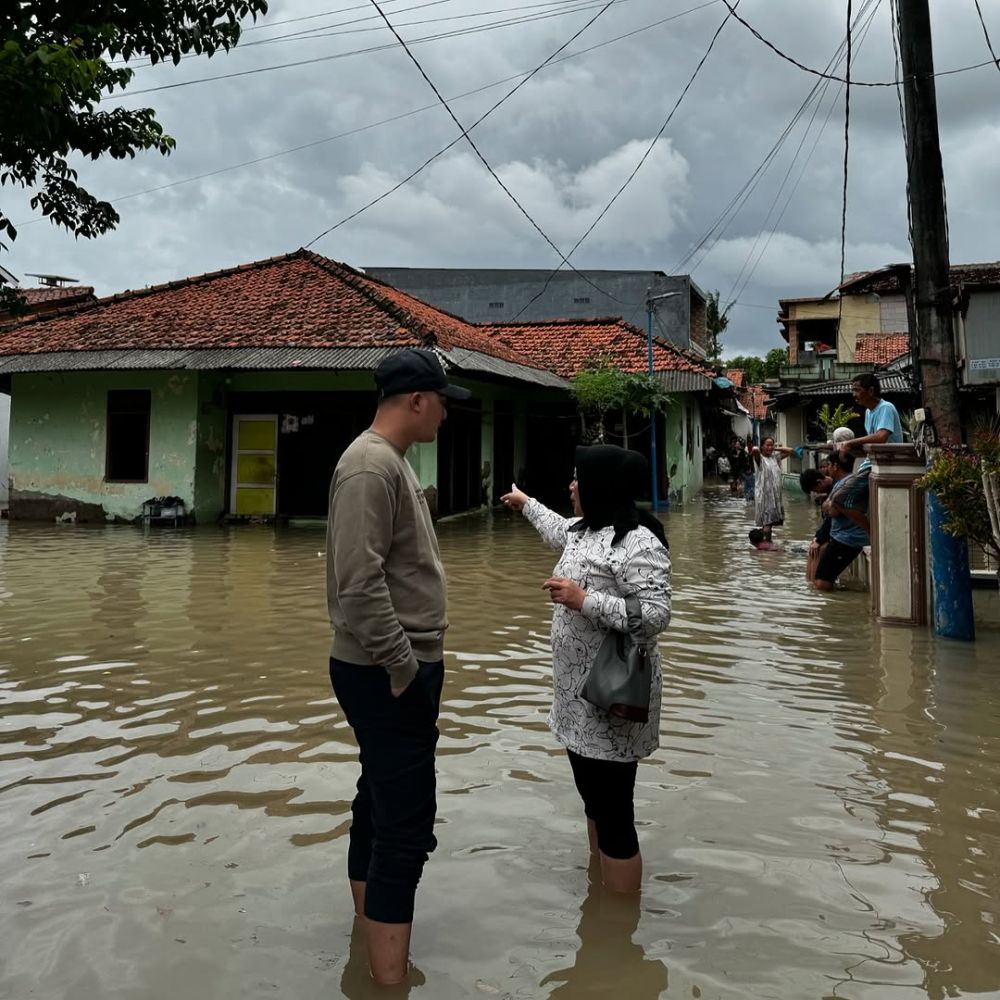 Kini jadi anggota DPRD, ini 9 potret Fadel Islami tinjau banjir didampingi Muzdalifah
