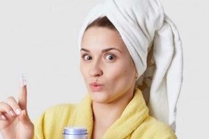 Cara kecilkan pori-pori agar wajah bebas minyak pakai 1 bahan masak, nggak repot beli porepack lagi