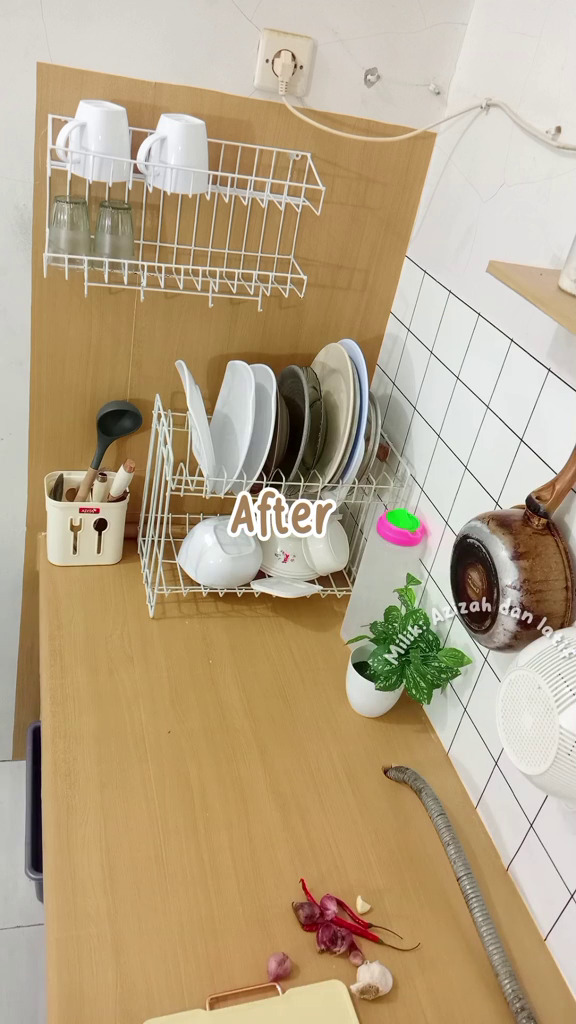  9 Potret makeover dapur dekil kontrakan jadi ciamik cuma modal Rp100 ribu ini bikin emak-emak mupeng