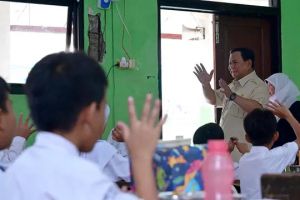 Prabowo beri peringatan jajaran kabinetnya, bakal singkirkan mentere yang tak kerja untuk rakyat