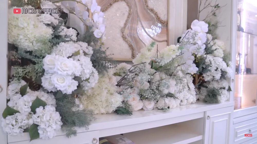 Dulu diremehkan dan dihina halu kini punya hunian mewah di usia 25, 11 potret rumah Melvina Husyanti