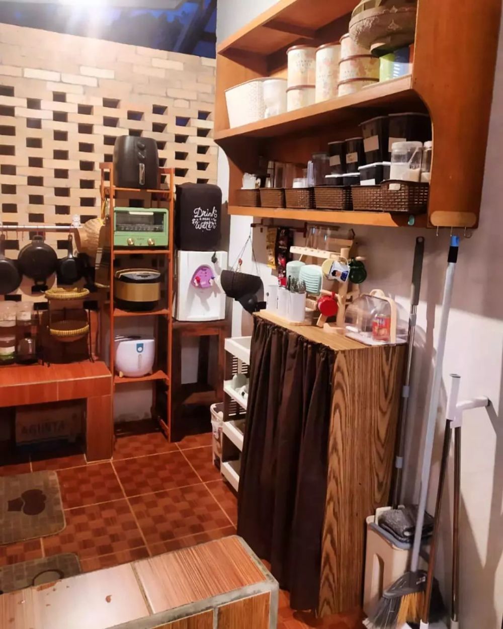 Uniknya berasa punya restoran sendiri, 11 potret dapur semi outdoor bikin masak kian adem tak gerah