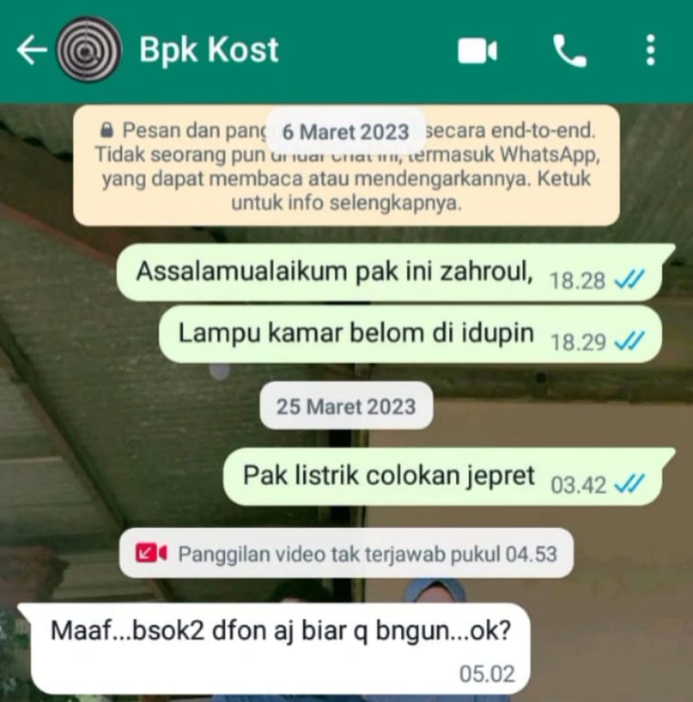 Nyelekit tapi bahasannya related abis, 11 chat lucu di grup kos-kosan ini bikin susah nahan ketawa