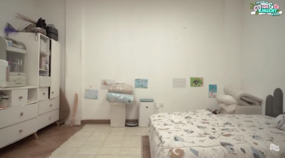 Interiornya minimalis ala Jepang, 9 potret kamar anak Raditya Dika ada connecting door bak di hotel