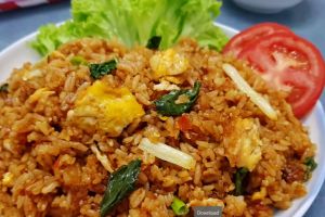 Mau nasi goreng lembut tapi tidak gumpal? Begini cara agar nasi gorengmu jadi sempurna