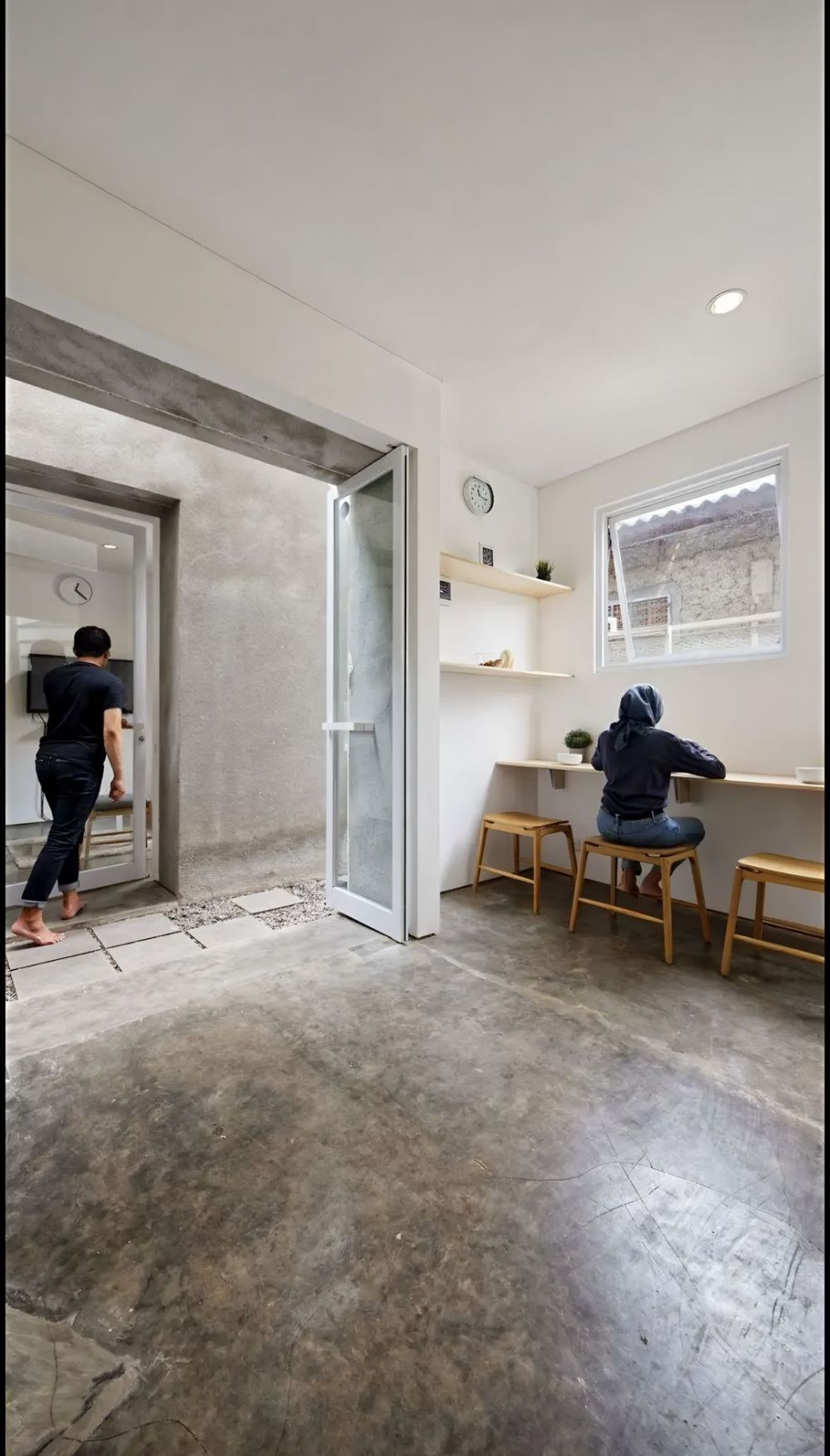Rumah dengan lahan 70m2 nyempil di gang sempit ini ternyata raih award dunia, ini 11 potretnya