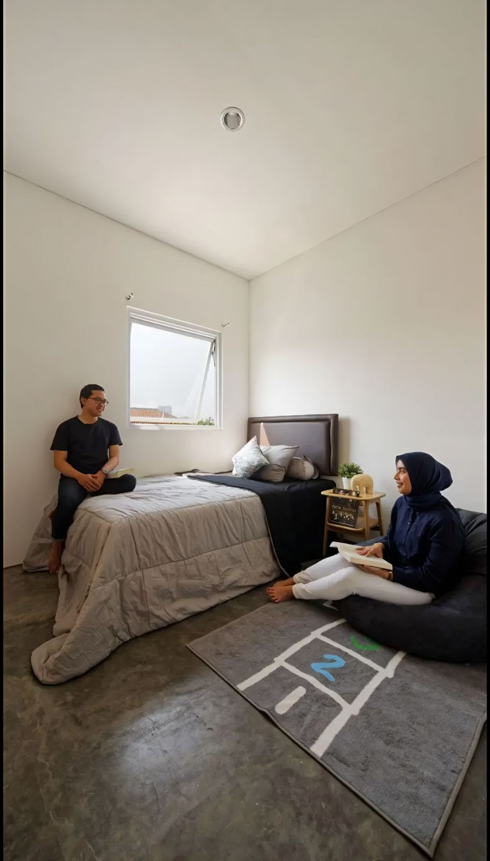 Rumah dengan lahan 70m2 nyempil di gang sempit ini ternyata raih award dunia, ini 11 potretnya