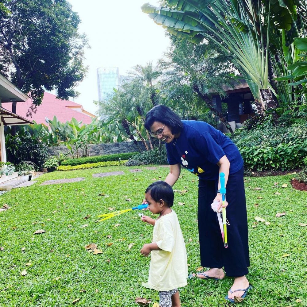 Setiap sudut huniannya bisa buat 'ngantor', begini 9 penampakan rumah Sri Mulyani