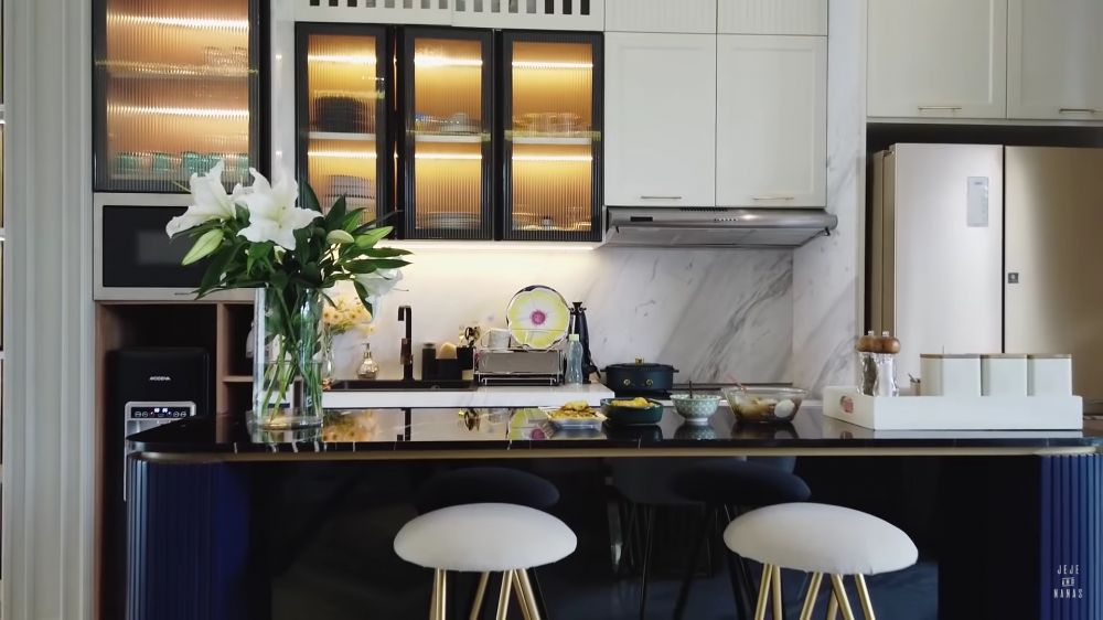 Kini sibuk dampingi Jeje Govinda jadi bupati, begini 11 potret dapur mewah Syahnaz yang jarang dipakai