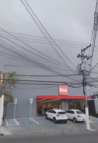 11 Potret lucu penampakan aneh ini bikin lihat dua kali, padahal lagi menikmati pemandangan