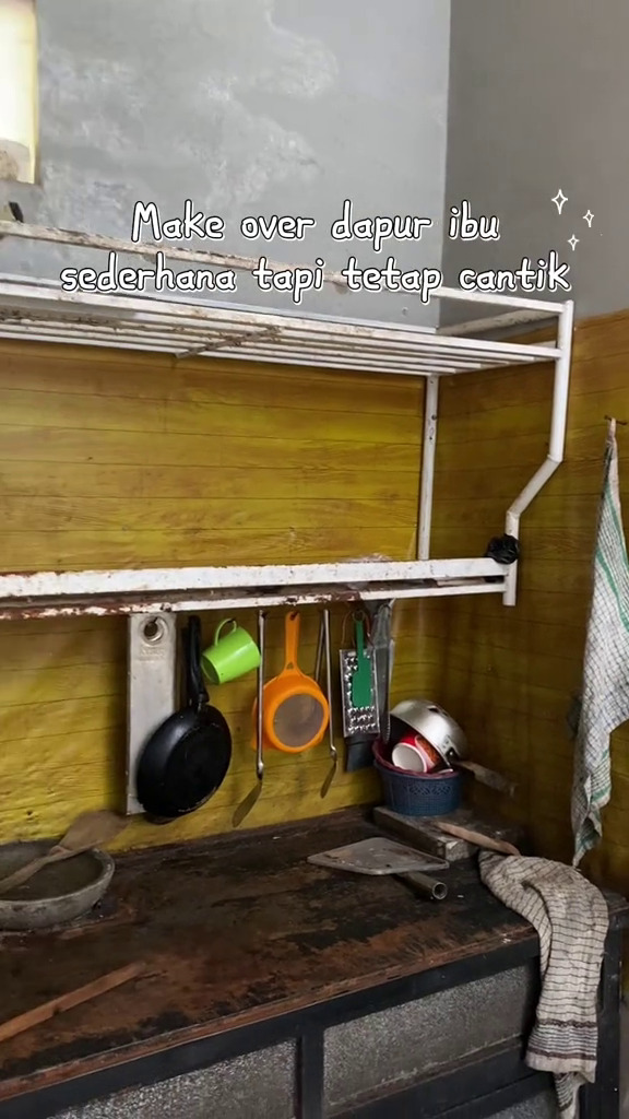 9 Potret makeover dapur ibu dari kusam jadi estetik, bukti sederhana tetap terlihat apik dan nyaman