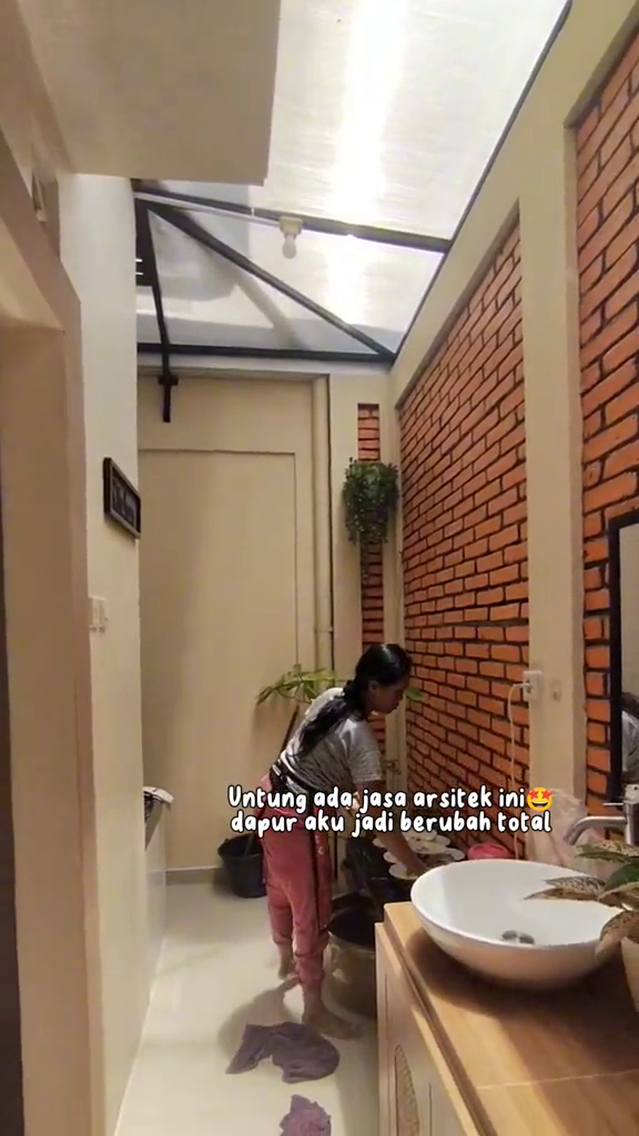 Dapurnya dihina jelek dan kotor, 9 potret usai makeover jadi mewah ini bikin tetangga auto mati kutu