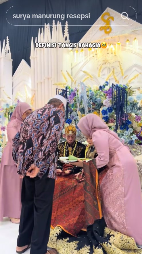 Ingat Surya Manurung pengidap sindrom langka? Kini gelar pesta nikah selang 2 tahun akad, 9 potretnya
