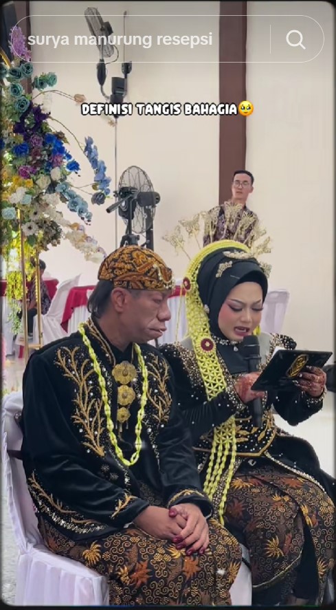 Ingat Surya Manurung pengidap sindrom langka? Kini gelar pesta nikah selang 2 tahun akad, 9 potretnya
