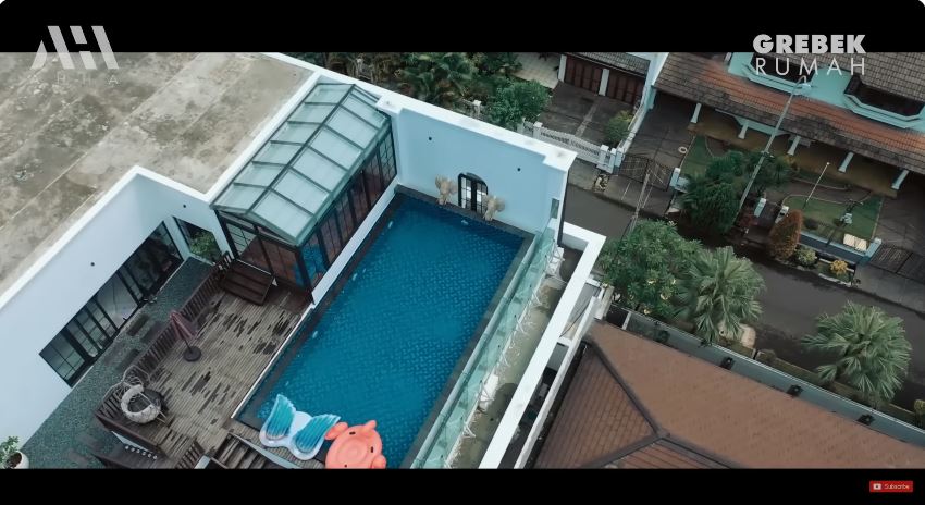 Huniannya ditaksir capai Rp 150 M, intip 9 rooftop Eko Patrio yang dilengkapi lift khusus makanan