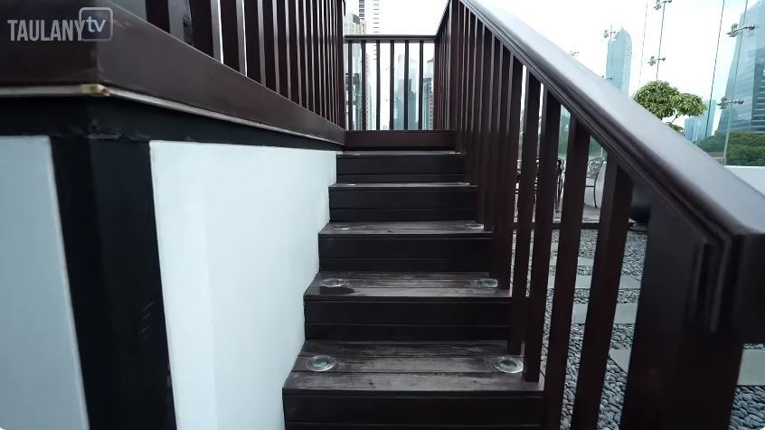 Huniannya ditaksir capai Rp 150 M, intip 9 rooftop Eko Patrio yang dilengkapi lift khusus makanan