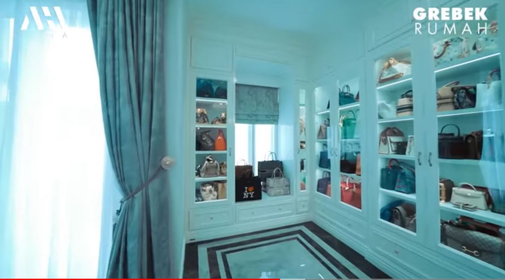 Punya kamar mandi Rp 1,4 M, intip 12 potret rumah mewah bos skincare Rizky Ananda Musa