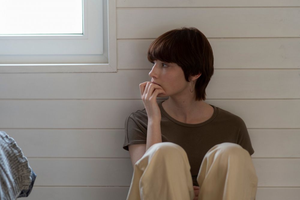 50 Kata-kata berjuang sendiri dalam hubungan, menyentuh hati dan penuh makna