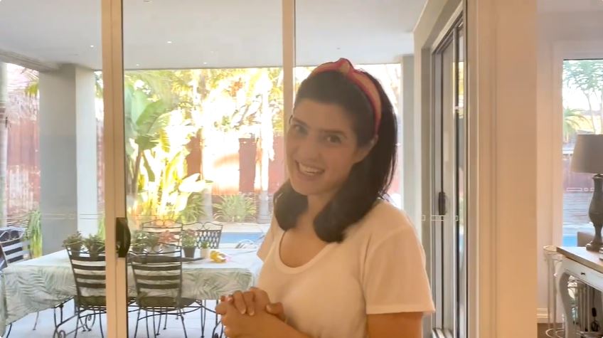 Huniannya mewah, intip 9 potret dapur Carissa Puteri di Australia ini pemandangannya langsung taman