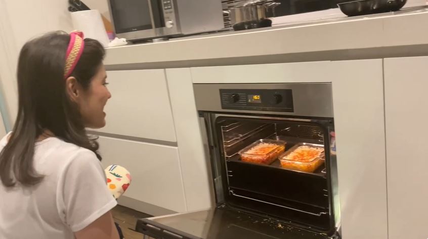 Huniannya mewah, intip 9 potret dapur Carissa Puteri di Australia ini pemandangannya langsung taman