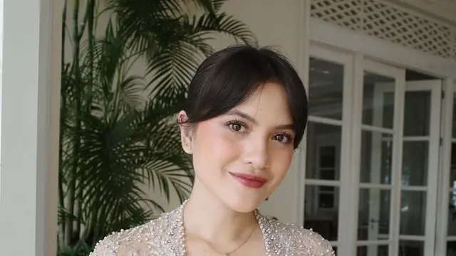 Marsha Aruan dan Vicky Syaputra kompak pajang foto liburan di Jepang, cuma sahabat atau pacar?