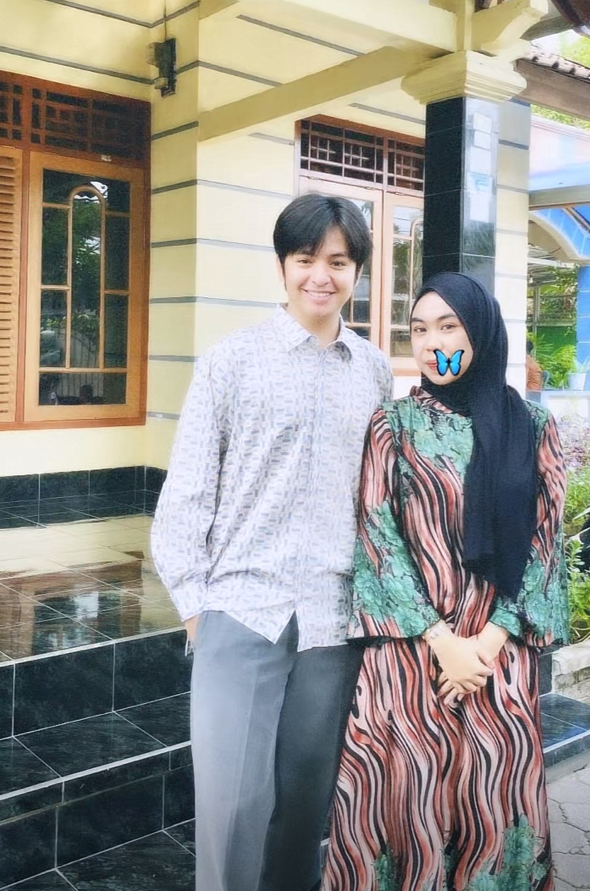 Angga Yunanda punya rumah luas di kampung, ini 9 potretnya, halaman biasa dipakai tetangga belajar