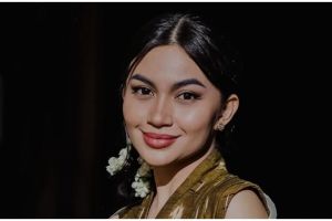 Punya bibir plumpy, ini cara Ariel Tatum merawatnya agar selalu lembap dan tak menghitam