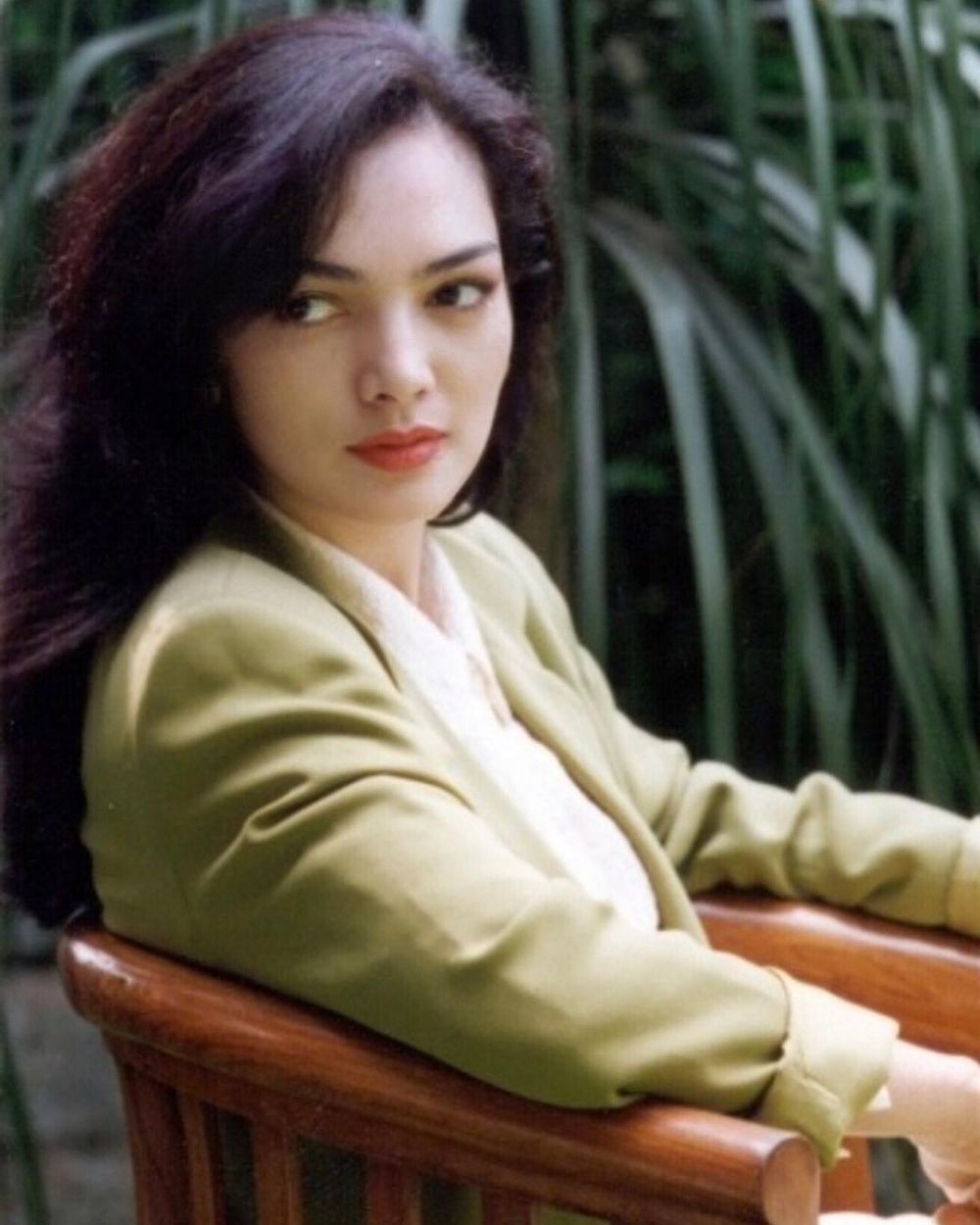 Kekasih Rhoma Irama di Bunga Desa dulu primadona kini 'menghilang', 11 potret dulu dan kini Ida Iasha