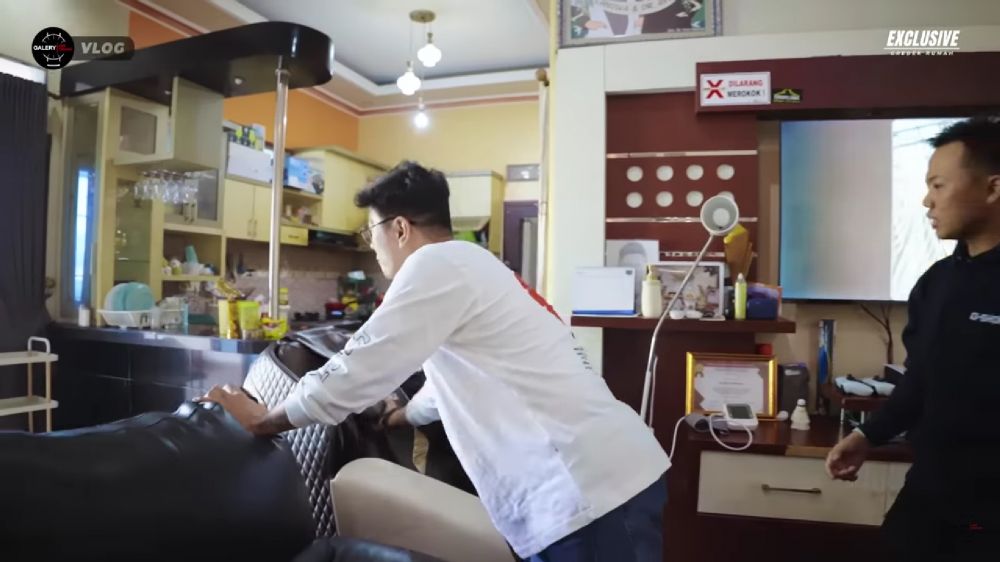 Rumahnya 1.000 meter persegi bak benteng tapi dapurnya mungil, 9 potret ruang masak Andika Kangen Band