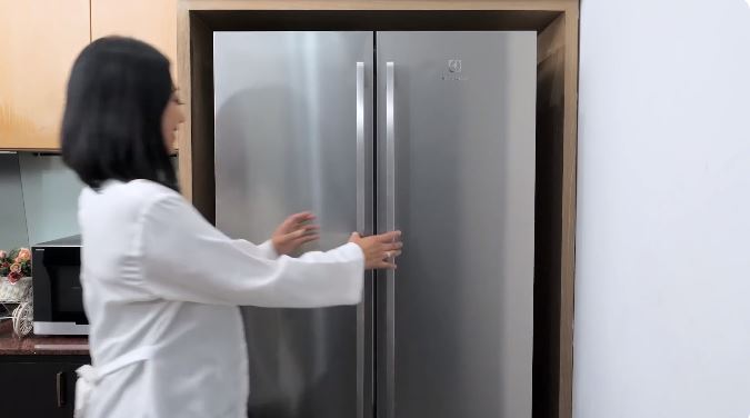 Rumahnya gaya Jawa klasik tapi dapurnya beda dari ruangan lain, intip 9 potret ruang masak Asri Welas