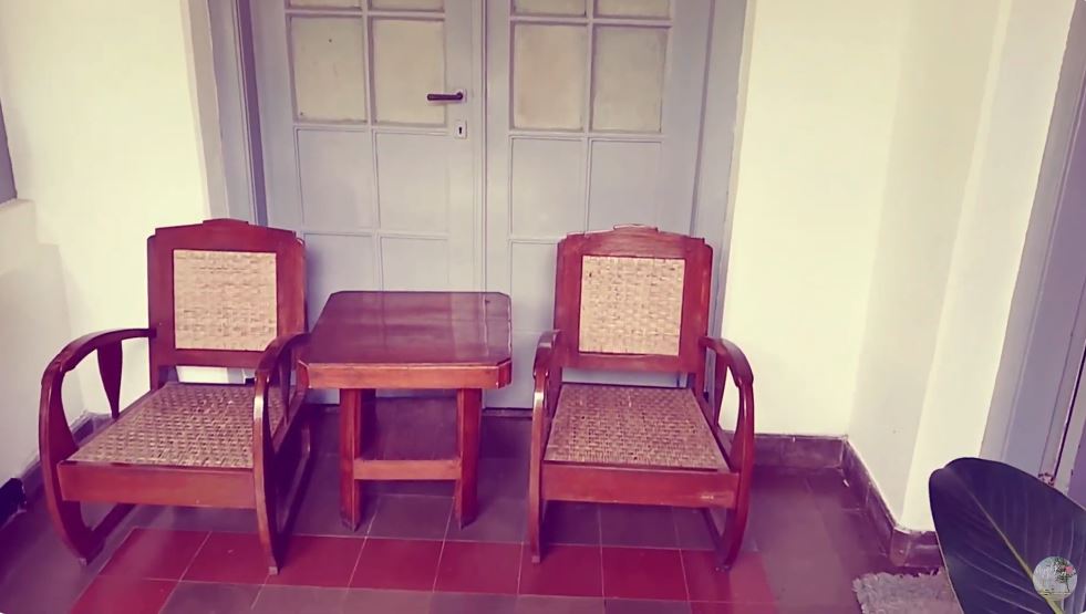 Sempat ikonik banget gegara film Dilan 1990, begini 9 potret penampakan rumah Milea di Bandung