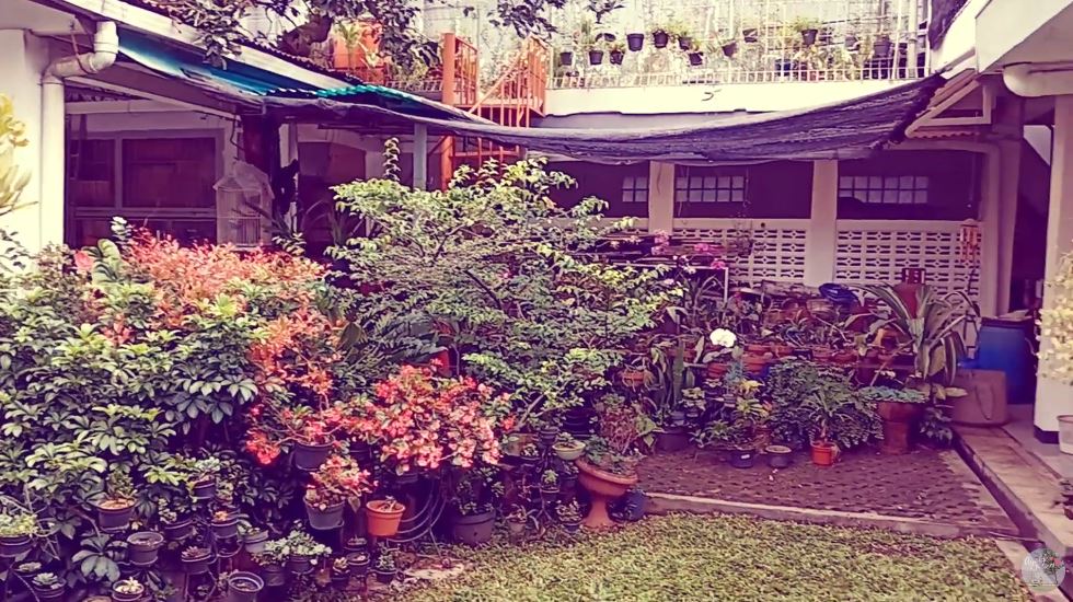 Sempat ikonik banget gegara film Dilan 1990, begini 9 potret penampakan rumah Milea di Bandung