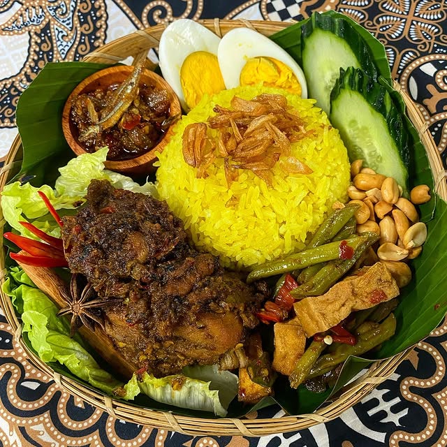 20 Resep nasi uduk ala rumahan, gurih, enak, sederhana, dan praktis