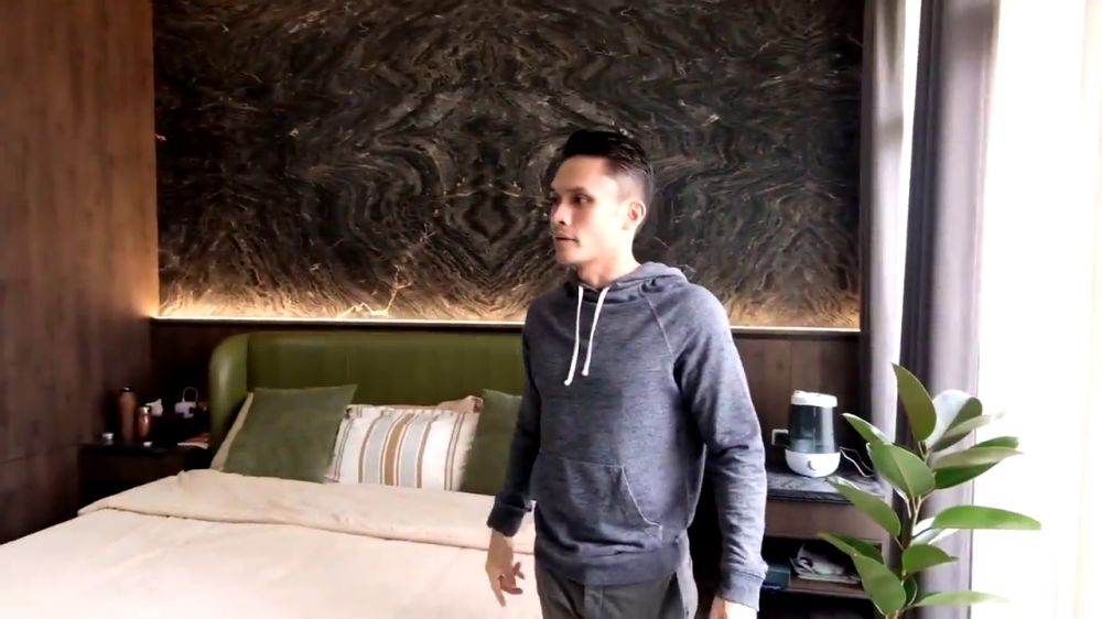 Randy Pangalila pernah nyaris bangkrut banyak utang kini punya rumah mewah 2 lantai, ini 11 potretnya