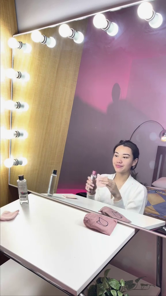 11 Potret kamar Aaliyah Massaid sebelum menikah, minimalis dan simpel banget