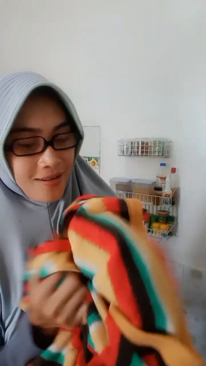 Cara mencuci selimut dekil agar lembut dan tak apek dengan 2 bahan dapur, tanpa direndam air panas