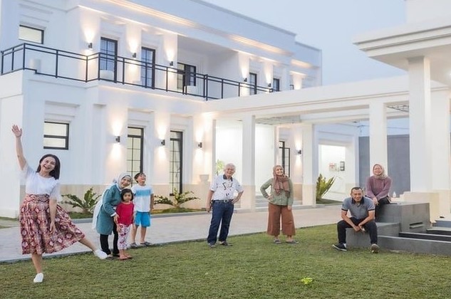 dapur orang tua Rossa di Sumedang © YouTube