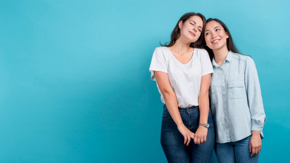 40 Kata-kata bahasa Inggris dan artinya yang paling menyentuh hati untuk sahabat dan pasangan