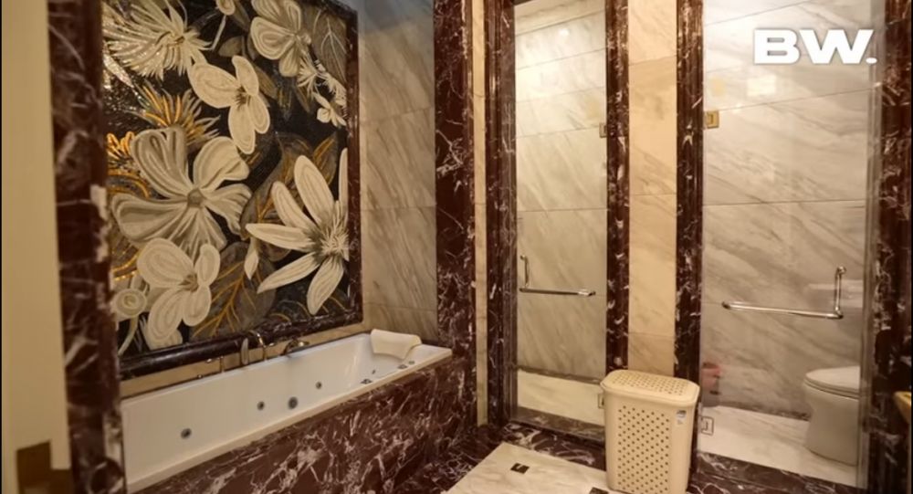 Bak kamar presidential suite hotel bintang 5, 11 potret kamar tidur Helena Lim ini fasilitasnya mewah