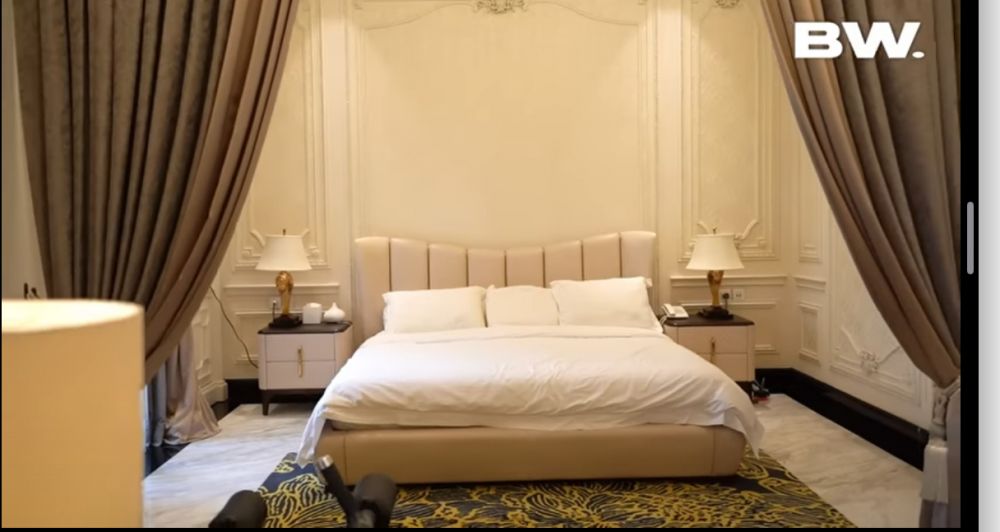 Bak kamar presidential suite hotel bintang 5, 11 potret kamar tidur Helena Lim ini fasilitasnya mewah