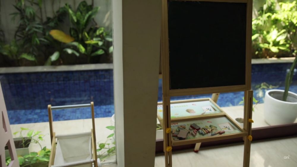 Didesain ada ruang 'masak' khusus anak, 11 potret dapur Alice Norin ini bikin emak-emak mupeng