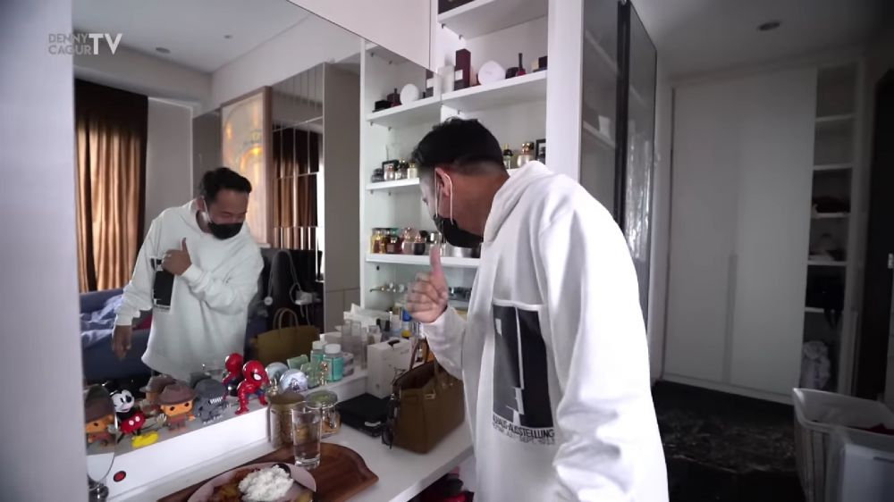 11 Potret rumah Nikita Mirzani, marmer seharga Rp700 juta untuk tangga bikin geleng kepala