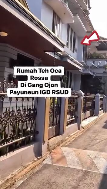 Megah bak istana meski di gang sempit, intip 7 potret rumah lawas Rossa di Sumedang