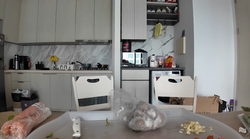 Mulai belajar masak usai menikah, 9 potret dapur Nita Vior meski mungil perabotannya modern