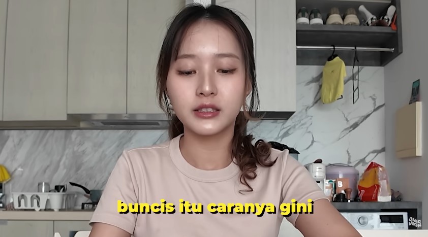 Mulai belajar masak usai menikah, 9 potret dapur Nita Vior meski mungil perabotannya modern