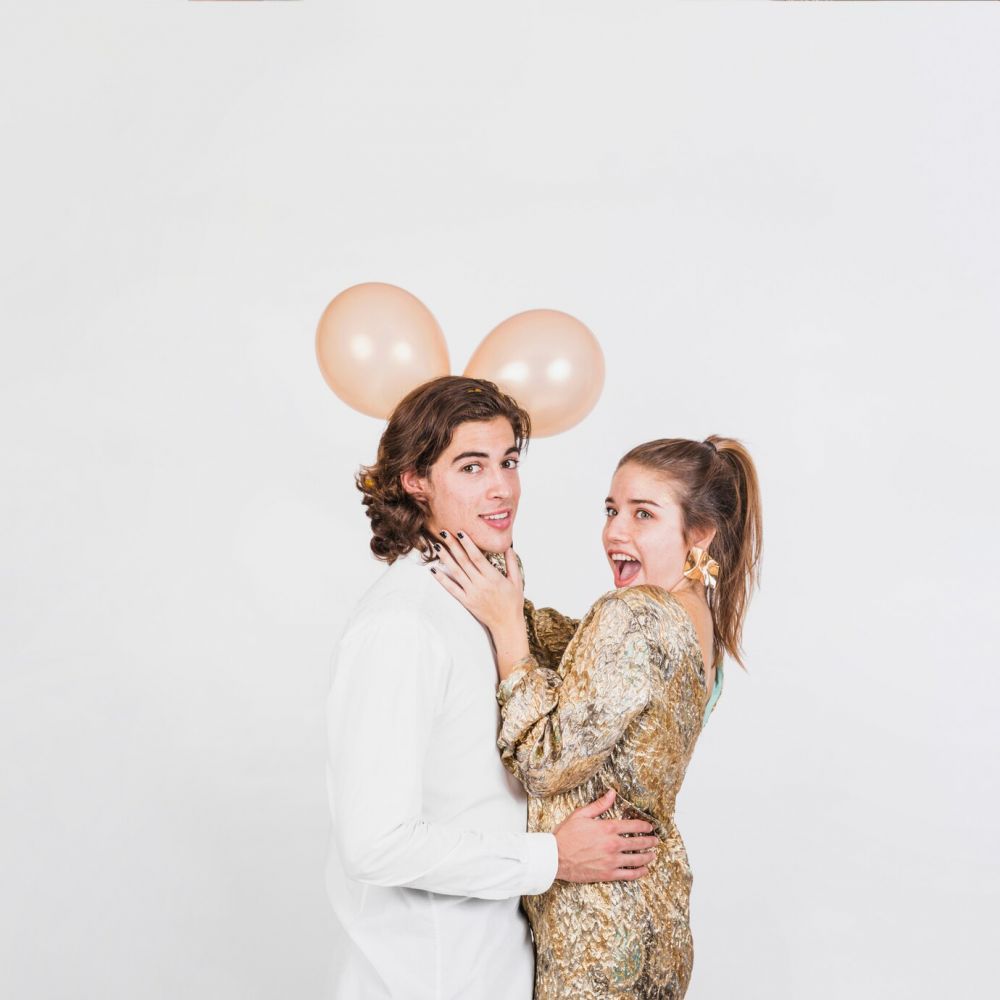 50 Kata-kata anniversary yang tidak lebay untuk pasangan, tetap romantis, elegan dan berkesan