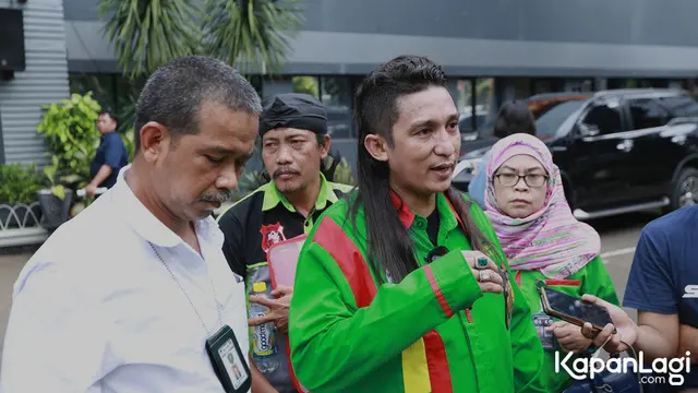 Firdaus Oiwobo klaim lebih kaya dari Hotman Paris, punya gunung di BSD