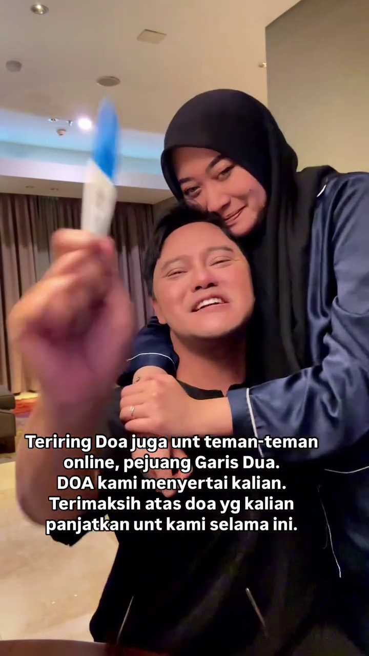 Penantian selama tiga tahun, ini 9 momen haru Danang DA saat mengetahui sang istri hamil anak pertama